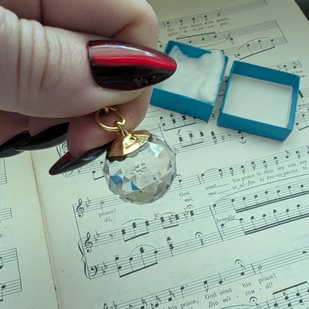 Blue Bahamas Souvenir Crystal Keychain - Picture 6 of 7